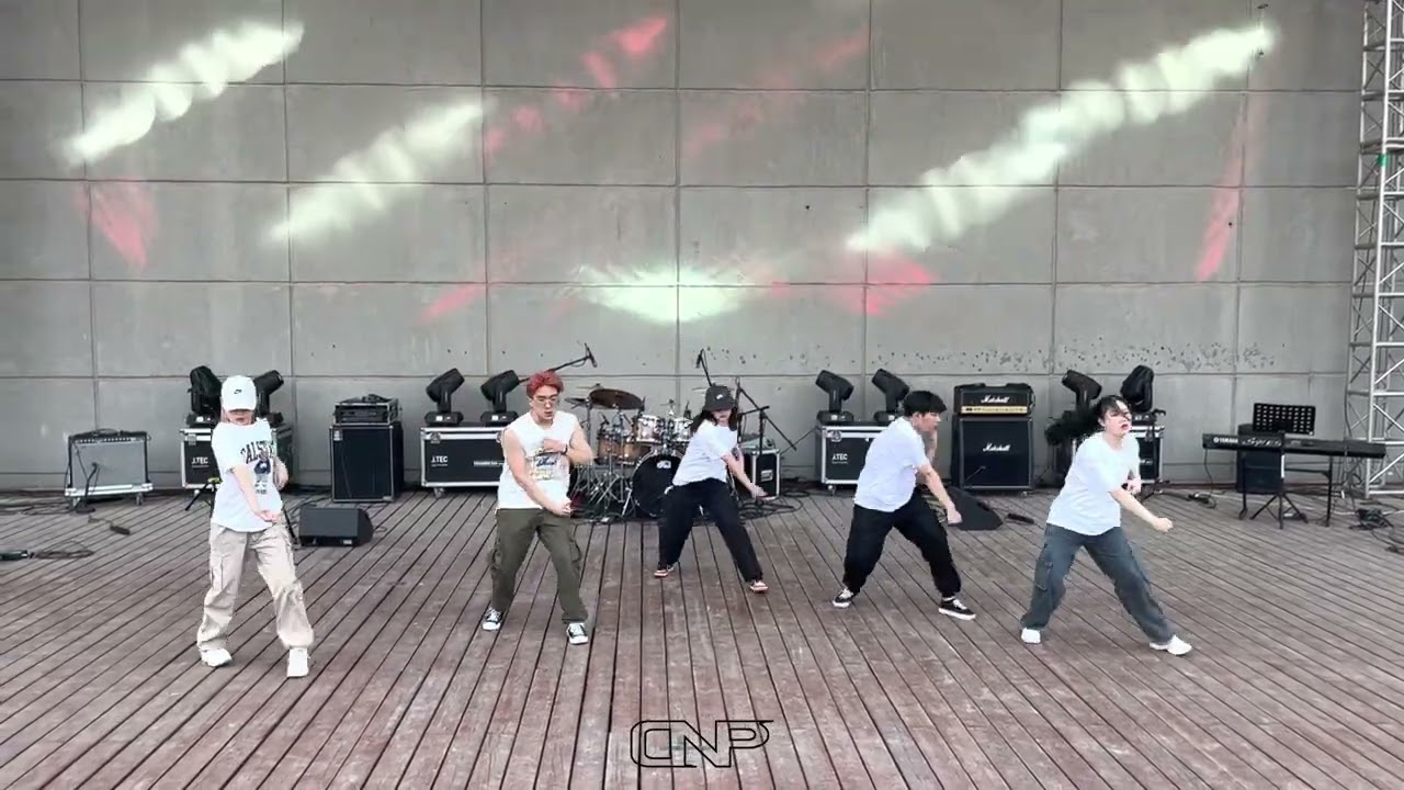 Watch 02 이센스(E Sens) - A-G-E (경기대학교 봄축제) on YouTube Watch 02 이센스(E Sens) - A-G-E (경기대학교 봄축제) on YouTube