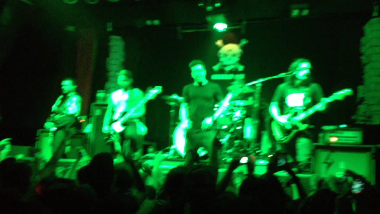 NX Zero Uma Chance (Hangar 110 30/11/2013) YouTube NX Zero Uma Chance (Hangar 110 30/11/2013) YouTube