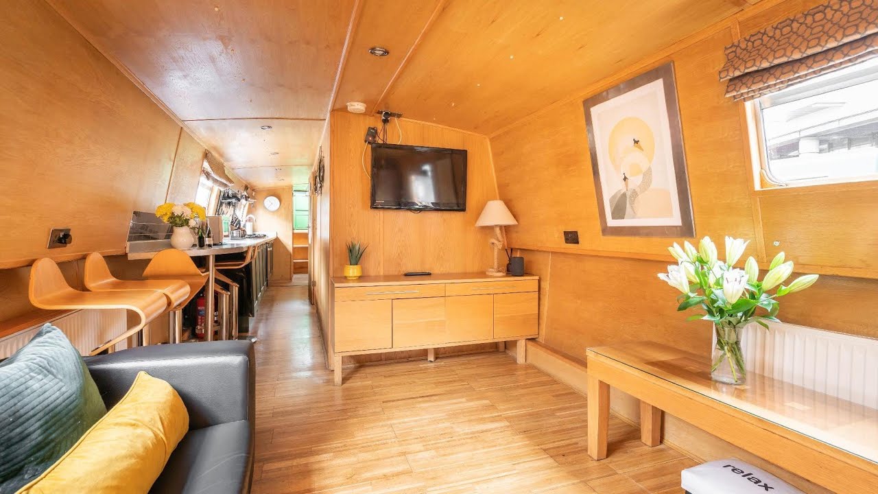 The Four Sisters Boatel Houseboat, Edinburgh, United Kingdom YouTube