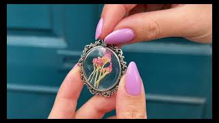 Antique Silver Round "Pressed Flower" Glass Locket c.1900 #X1550