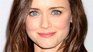 Alexis Bledel , 43 , Shows Her Huge Size In New Bikini Photos