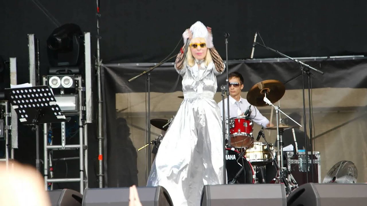 Жанна Агузарова - 16 - Не упрекай - 13.07.2013 - Пикник Афиши (Москва, Коломенское)