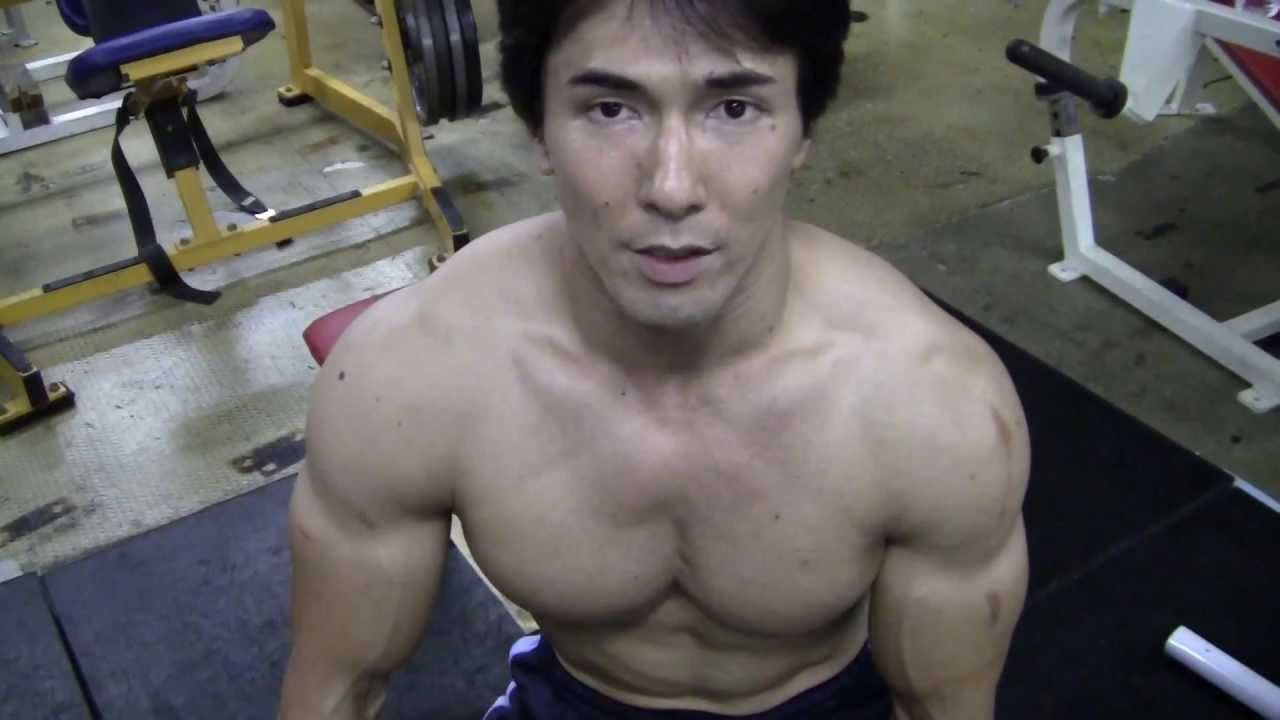 ダンベルベンチプレスのフォーム 重さ２０ｋｇ ３０ｋｇ ４０ｋｇ ５０ｋｇ 足側から撮影 Youtube