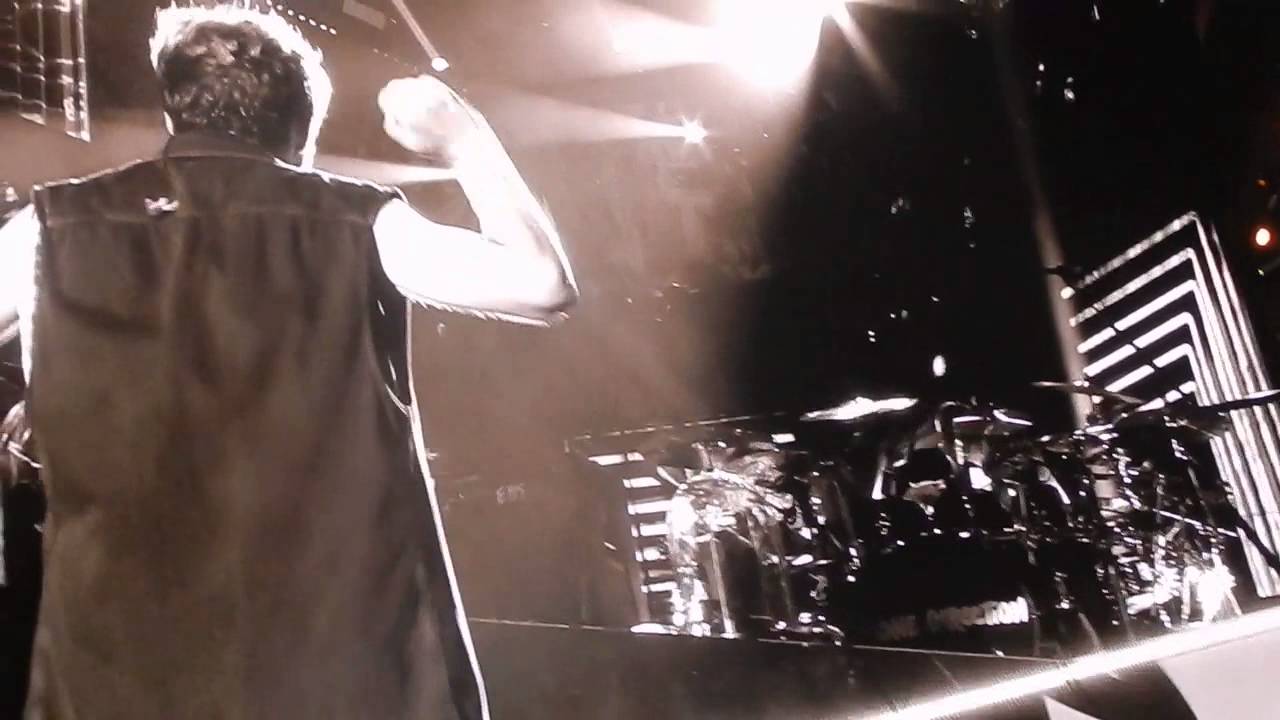 Through The Dark- One Direction (WWA Toronto, Aug 2nd)