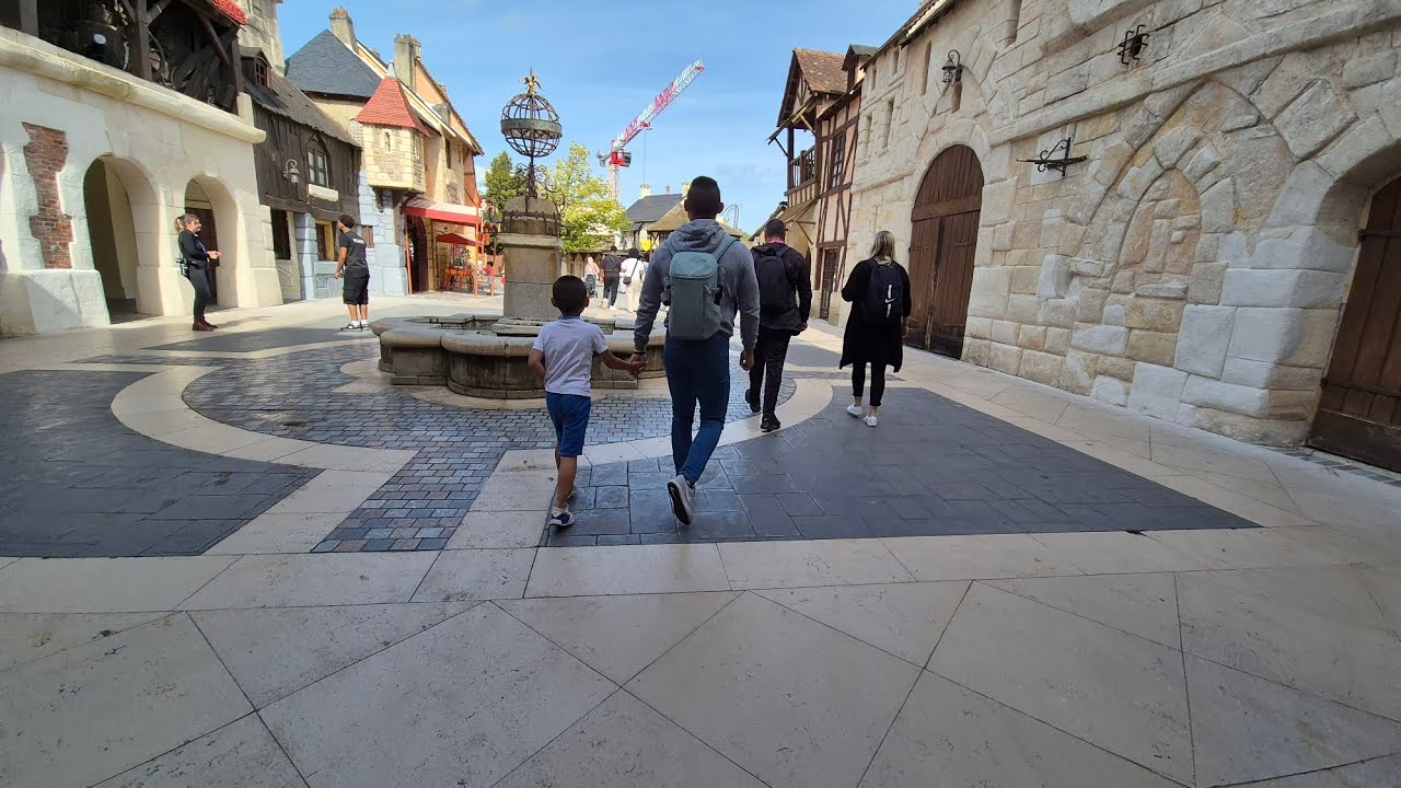 Grand Splash Le Grand splash Parc Astérix - YouTube