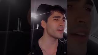 Mert Ramazan Demir Şarkı Söğlüyor