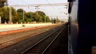 BSL WAP-4E #22297 Hauled 22846 Hatia🔁 Pune SF Express Overtakes 12406 NZM-BSL Gondwana Express