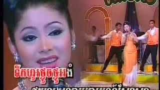 Video thumbnail of "Tormeas Special DVD - Touch Sreynich - Bengawan Solo / ទូច ស៊ុននិច - បឹងក្រវ៉ាន់​សូឡូ"