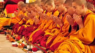 THE THREE REFUGES & THE FIVE PRECEPTS  CHANTED BY BHANTE INDARATHANA 三皈依 五戒