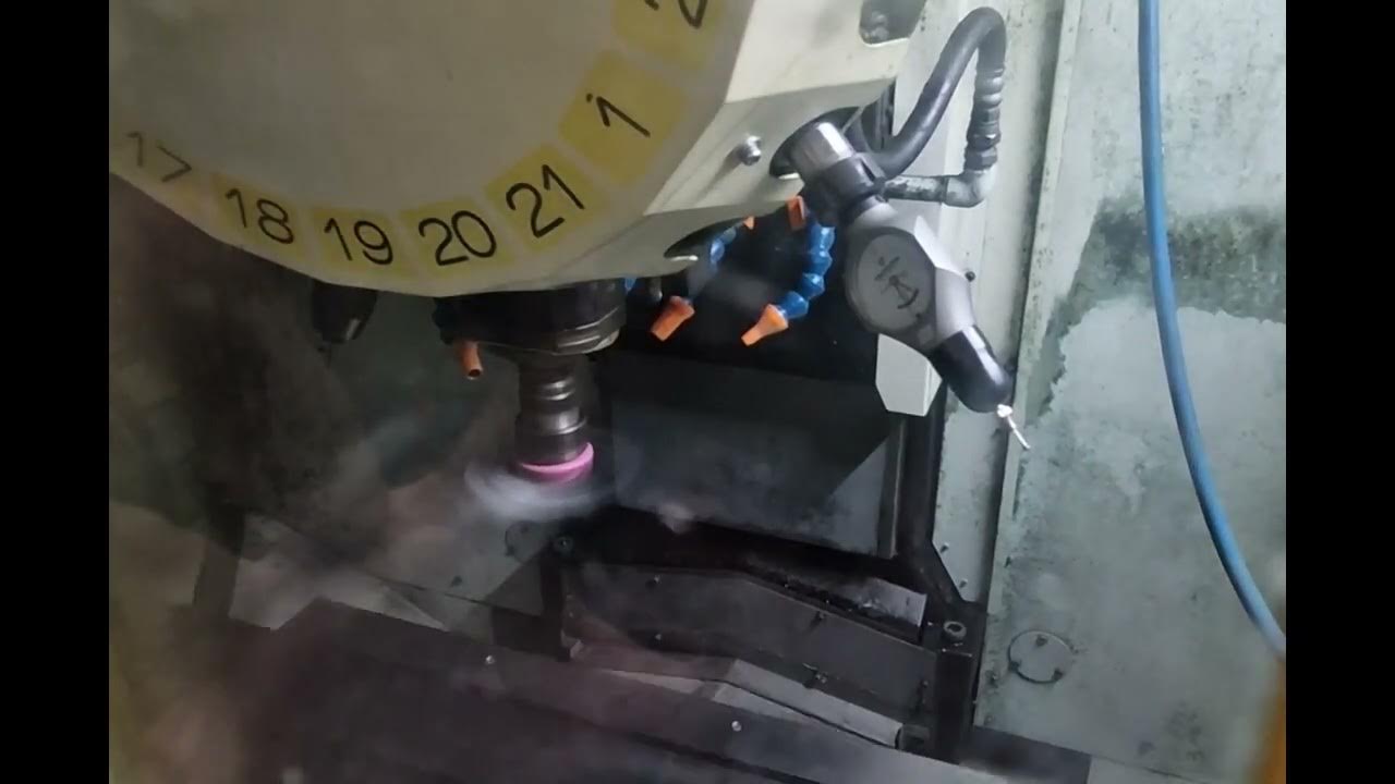 Fanuc #Robodrill-T21iF, vertical machining center, Fanuc 31i-A5