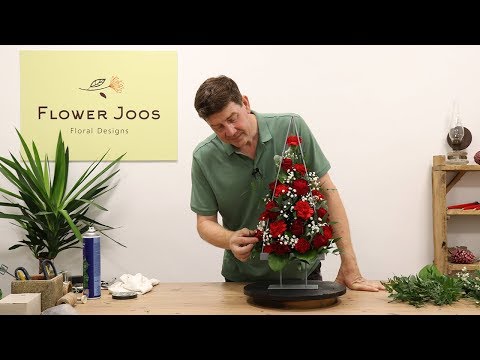 How To Make An Alternative Floral Christmas Tree Arrangement