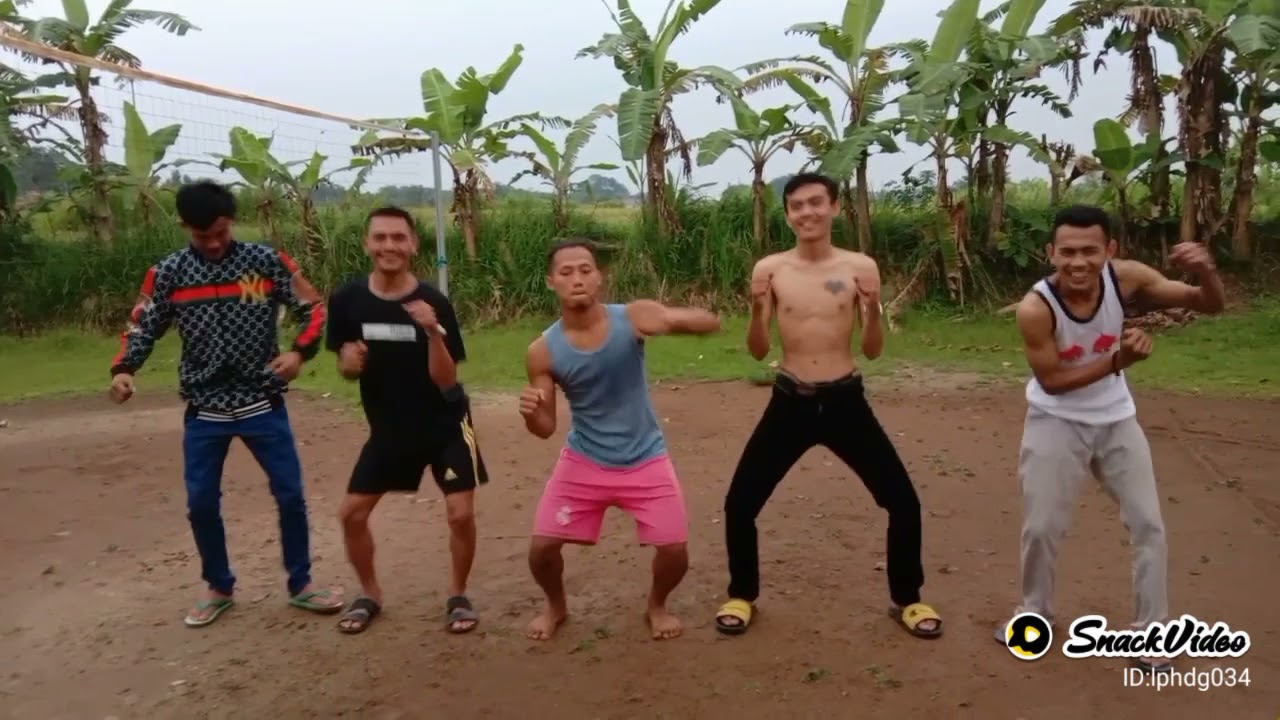 joget lucu - YouTube