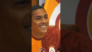 🎥 Yeni transferimiz Carlos Vinicius'un Florya'da ilk günü Galatasaray YouTube Katıl’da!