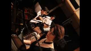 Download Lagu Baharé Delkash - Pegah Varamini/Hezar Ava Ensemble  - ساز و آواز ابوعطا و بهار دلکش MP3