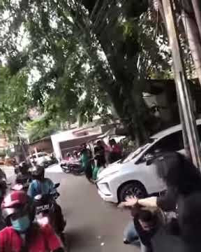 Suka suka joget di pinggir jalan