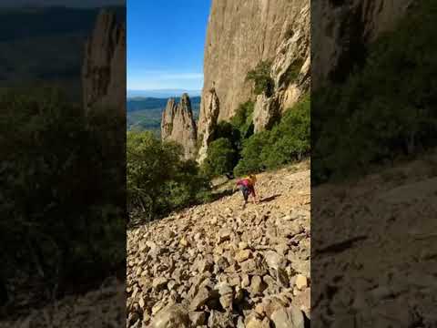 📍Puente del Diablo ( Sierra de Codés)🔻👉🏼 Síguenos para muchas más rutas! 🌍