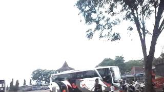 Perang telolet bus PO haryanto
