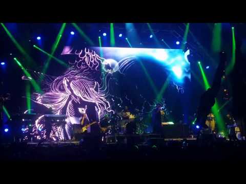 Usher and The Roots "Climax" at Okeechobee Music Festival 3/4/17