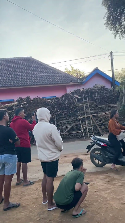 Hancur lebur rumah dihadapan nanda audio