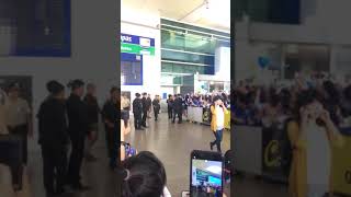 SUPERJUNIOR IN TAN SAN NHAT AIRPORT20190329