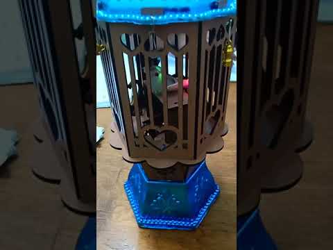 ياقمر طالع بفانوس والع 