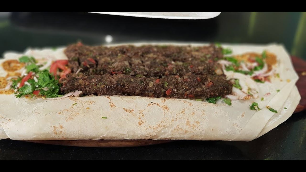 طريقه عمل الكباب التركى وشوربه عدس تركيه والسلطه الحاره التركيه من الشيف محمد حامد/المطعم