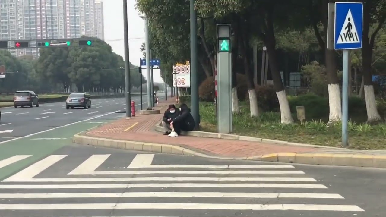 walking main road only..still lockdown||No work