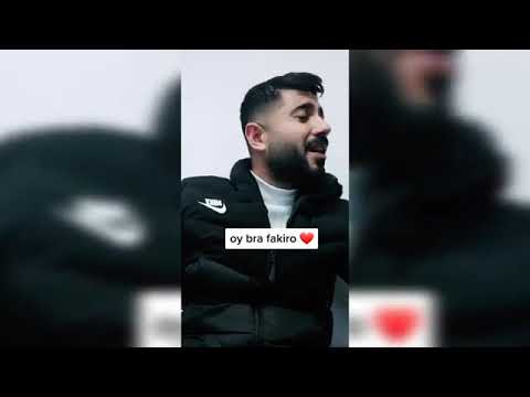 Bir derdi var belli oturmuş dertli dertli.. Oy bra fakiro full