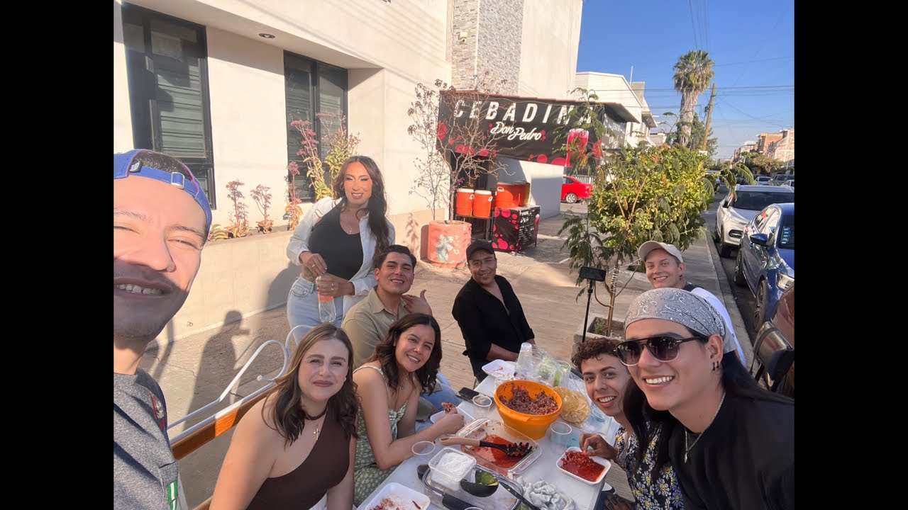 Celebrando a la tía Burgos