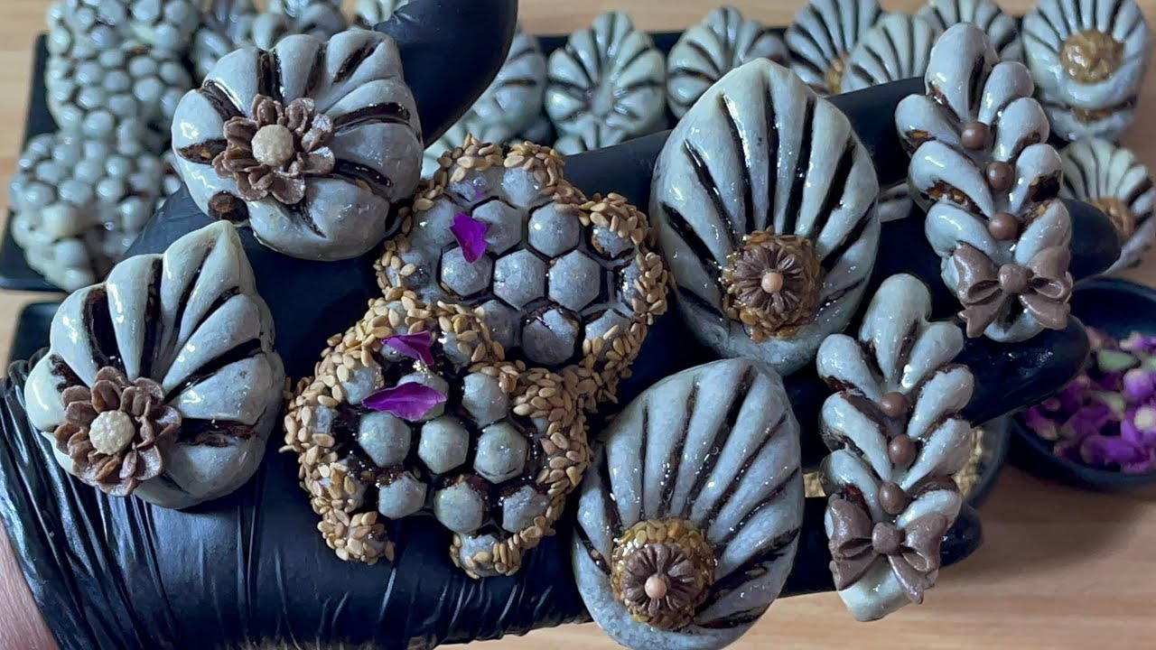 حلوة التمر بعجين هش ورطب كتذوب في الفم حلويات الأعياد والمناسبات هي لي غتحمر ليك وجهك مع كليانك