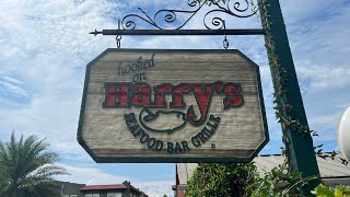 Eating at Harry’s Seafood Bar & Grille in St Augustine, Florida | Castillo de San Marcos Cannons