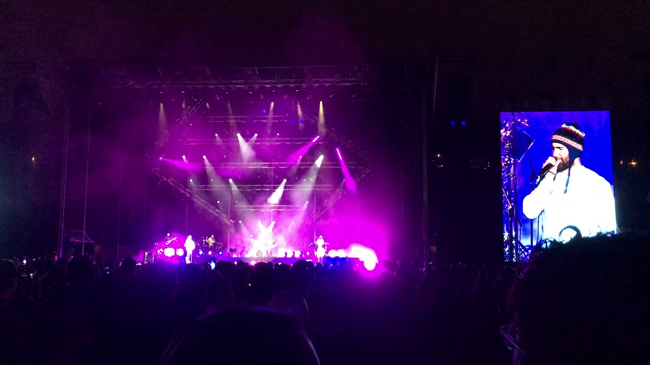 Makes Me Wonder Maroon 5 Red Pill Blues Tour In Quito March