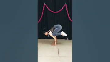 🖤 Bakasana ( crane pose ) #dolunay #reelitfeelit #yoga