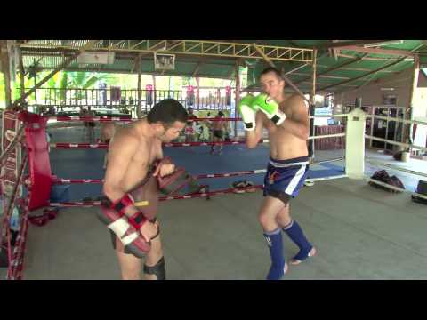 French Muay Thai Fighter Charlie : Tiger Muay Thai...