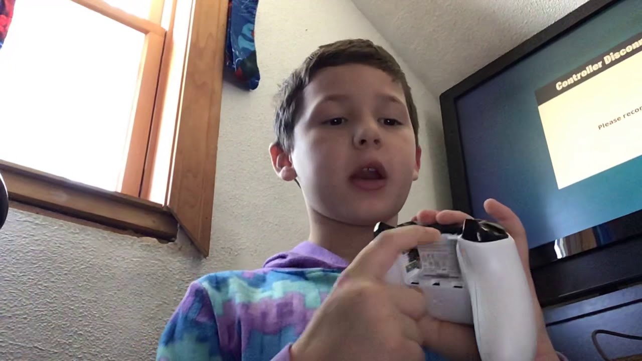 How to fix your Xbox one controller when you put batteries in your controller and it does not