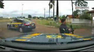 Após fuga e acidente, PRF recupera caminhonete roubada em SP