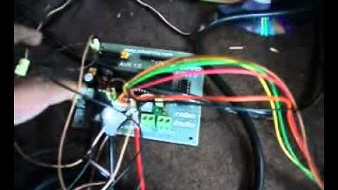 brushless dc motor control using Atmega 16 by ROBOINDIA usinf R-Board AVR.flv