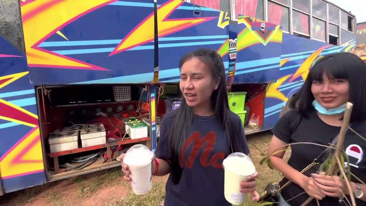 เค้ามาหากัน หลังเวทีหมอลำเสียงวิหค