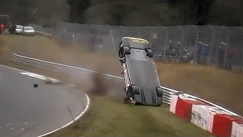 Nissan GTR Crash Jann Mardenborough Nürburgring Nordschleife (28 03 2015)