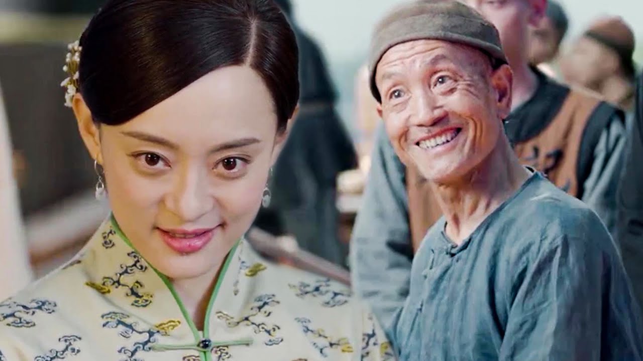 孫儷遭算計血本無歸，90歲老頭丟出祖傳秘籍，轉眼間霉茶變貢茶，一搶而空！#那年花開月正圓 #孫儷 #古裝