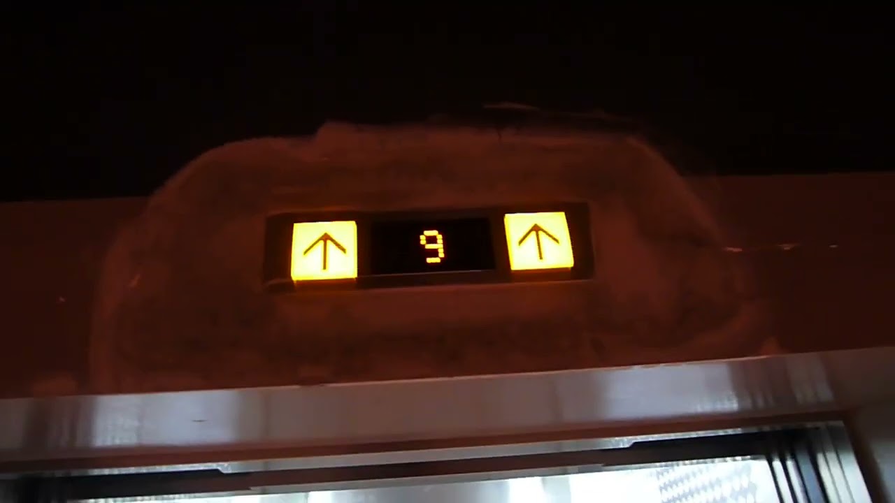 Новый лифт Mitsubishi в отеле Sunway Resort (сервисный лифт)