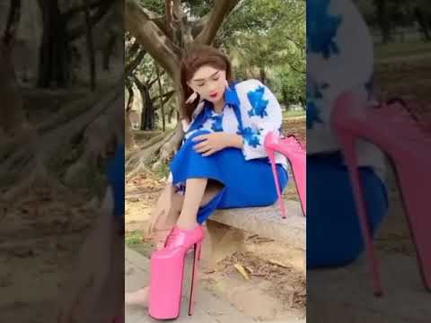 أطول كعب بالعالم