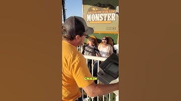 This theme park worker is hilarious😂