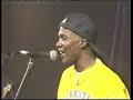 Capture de la vidéo King Kester Emeneya - Mabala Ya Commission (Live Au Zénith De Paris 2001)