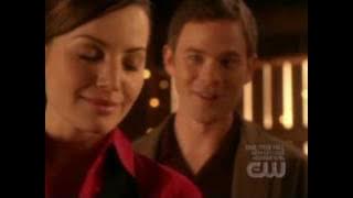 Smallville - S8 E10 (Bride) - Jimmy tells Lois about Clark.