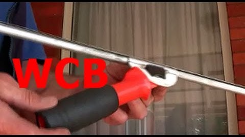 NEW MOVEABLE GRIP FOR SQUEEGEE  CLOSE UP HOW IT WORKS