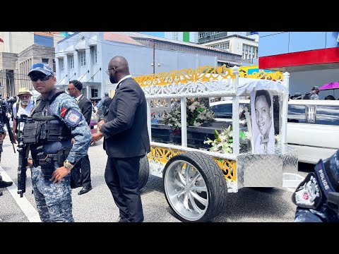Mighty Sparrow Entire funeral procession The One You Must See