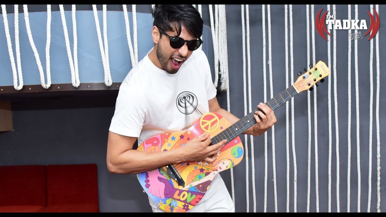 Singer Arjun Kanungo at FM Tadka Studios | Woh Baarishein | VYRL Originals
