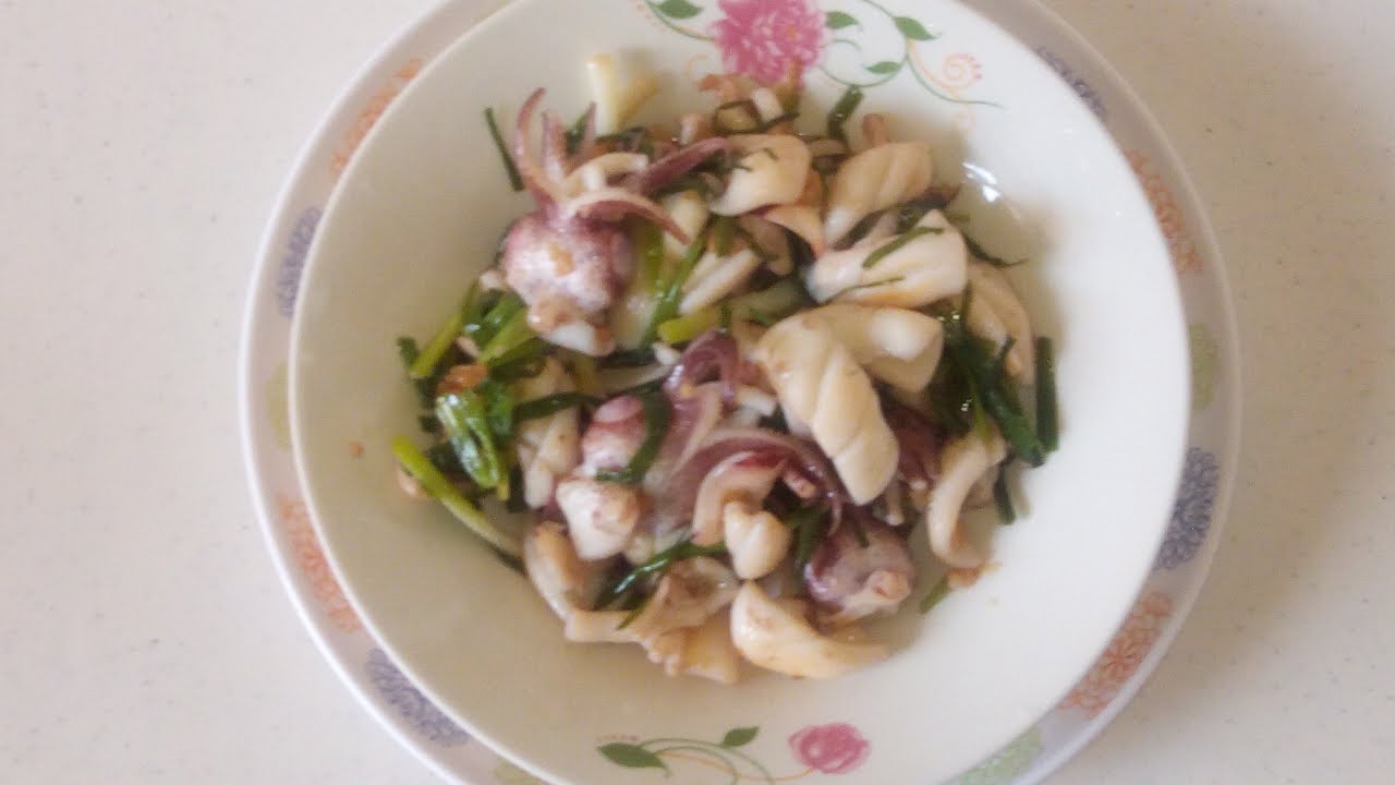 Sautéed Squids with Spring Onions #pusit #ulam #lutosabahay - YouTube
