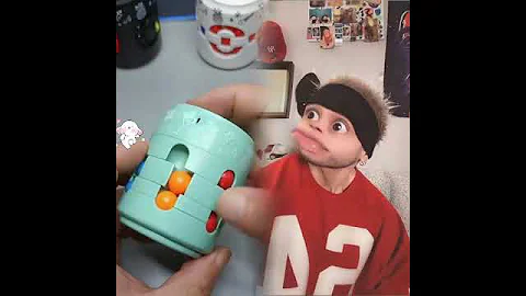 Son takes dads credit card🤷‍♂️🤣#funnyvideos #comedy #funnyskits